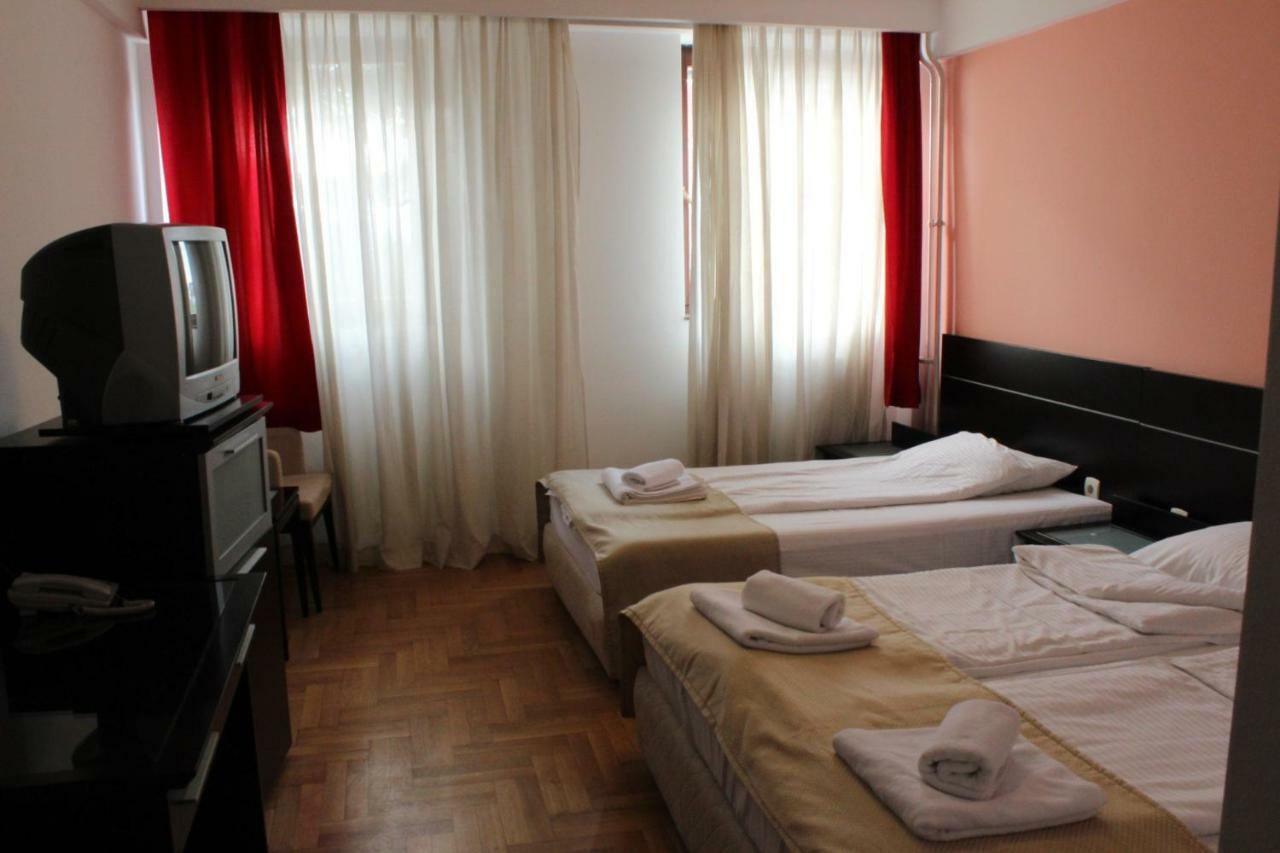 Hotel Beograd - Yu Lukavica Luaran gambar