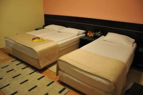 Hotel Beograd - Yu Lukavica Luaran gambar